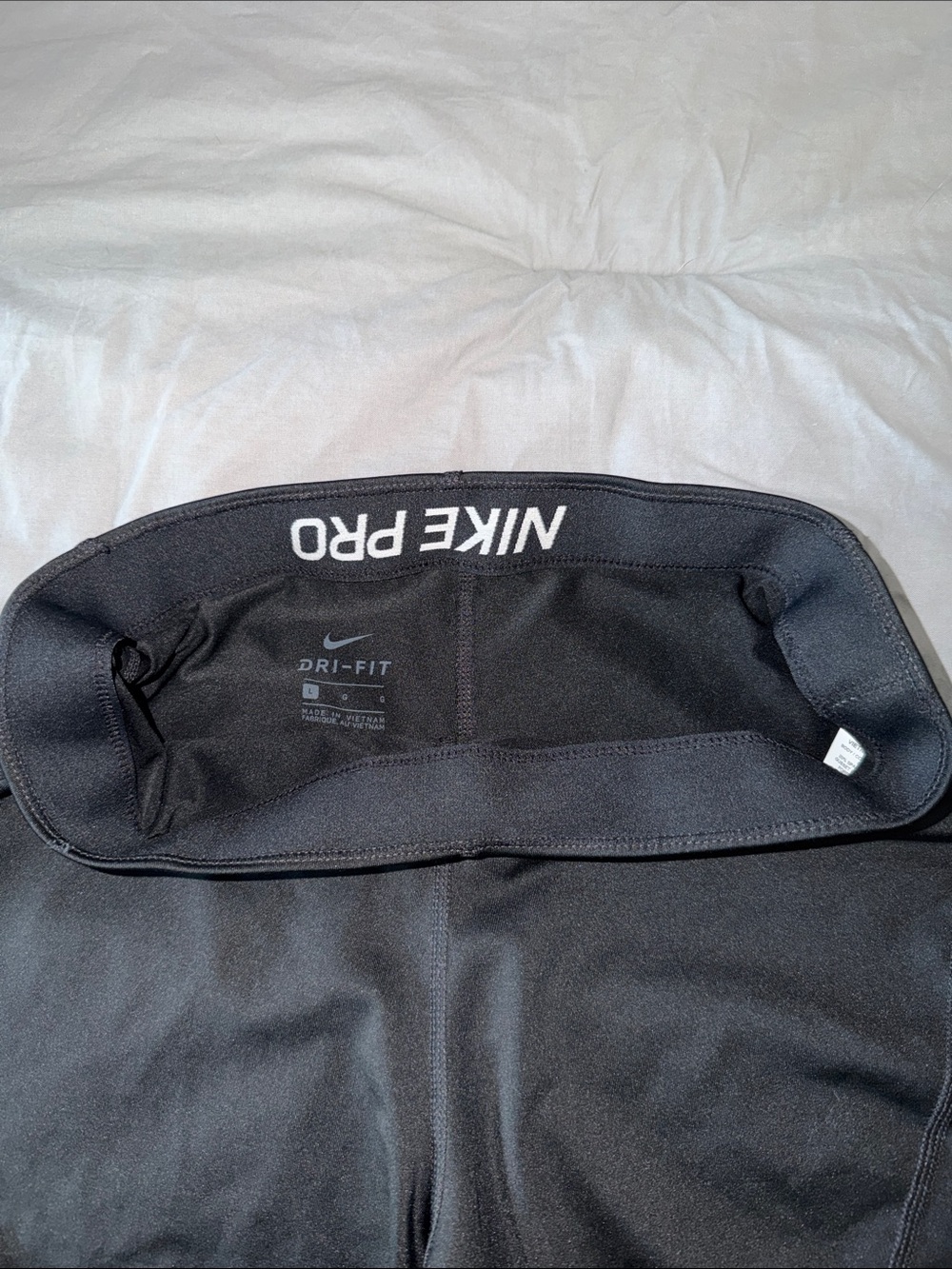 Nike Pro Black Women's Bike Shorts - Picture 2 of 6